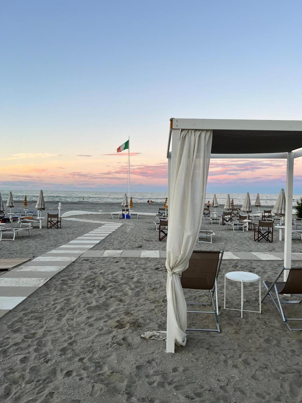Stella - Casa Per Ferie Hotel Bellaria-Igea Marina Buitenkant foto