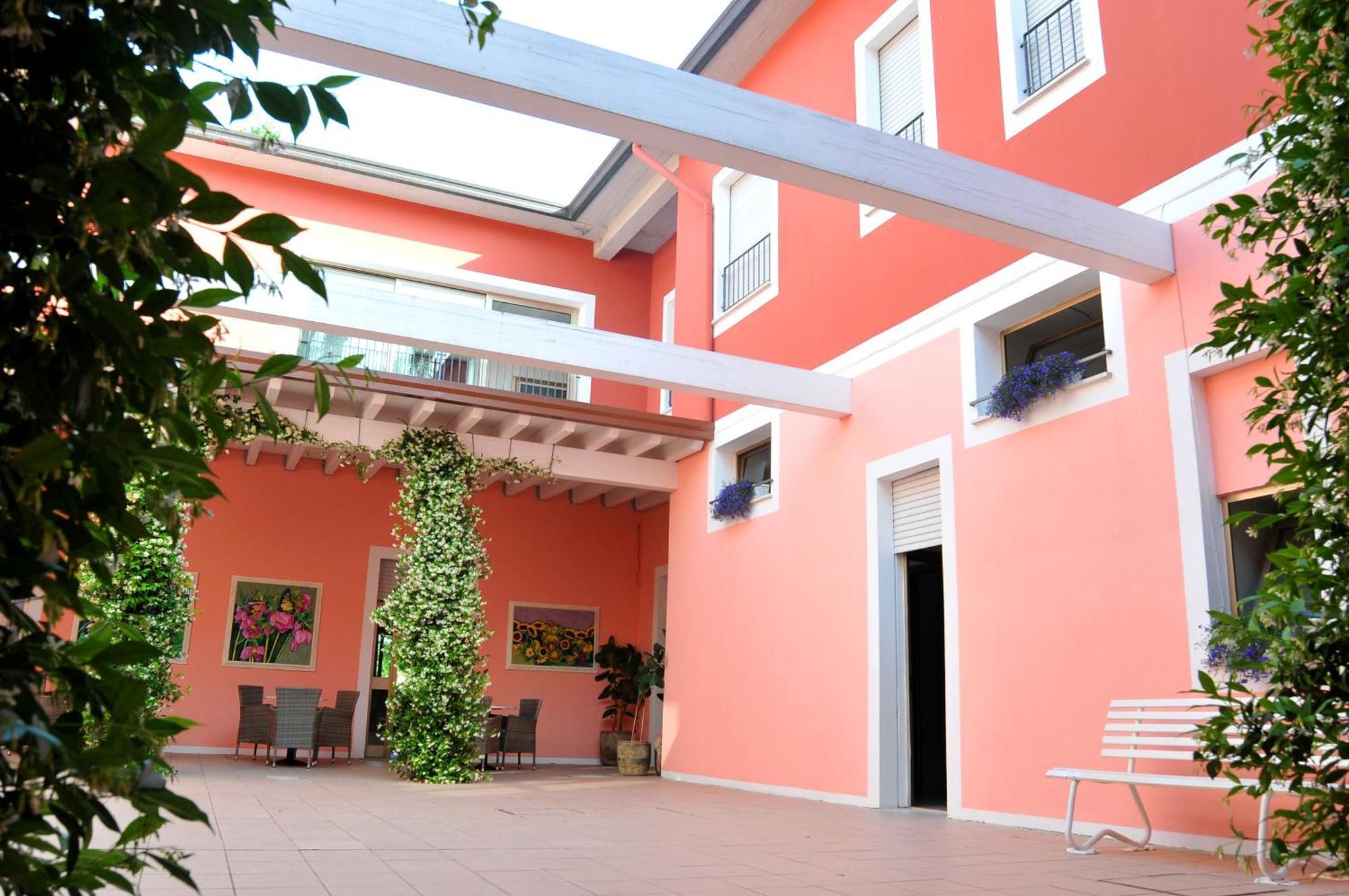 Stella - Casa Per Ferie Hotel Bellaria-Igea Marina Buitenkant foto
